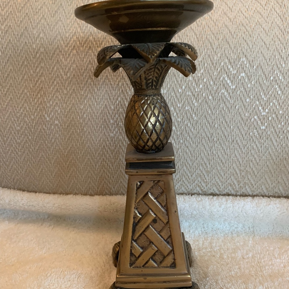 Elegant Bronze Pineapple Candle Holder